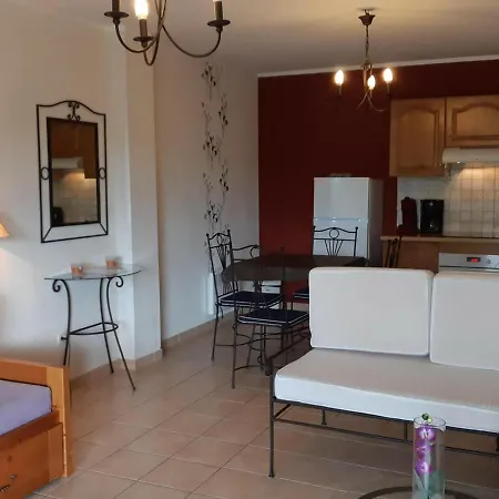Sarlat-la-canéda, 2 Pièces, 4 Personnes - Fr-1-552-35 Appartement *